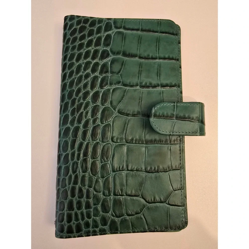 Van der Spek Green Crocodile Embossed Leather Traveler's cover Like New